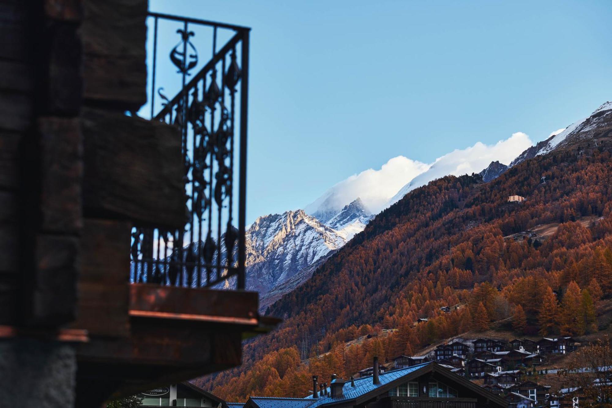 Schloss Zermatt - Cbd & Adaptogenic Spa And Sport Hotel Bagian luar foto