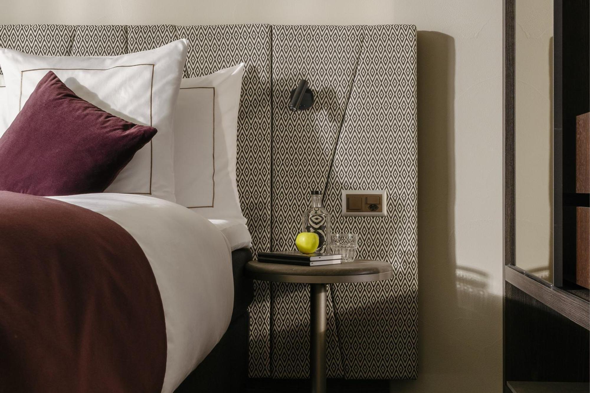 Schloss Zermatt - Cbd & Adaptogenic Spa And Sport Hotel Bagian luar foto